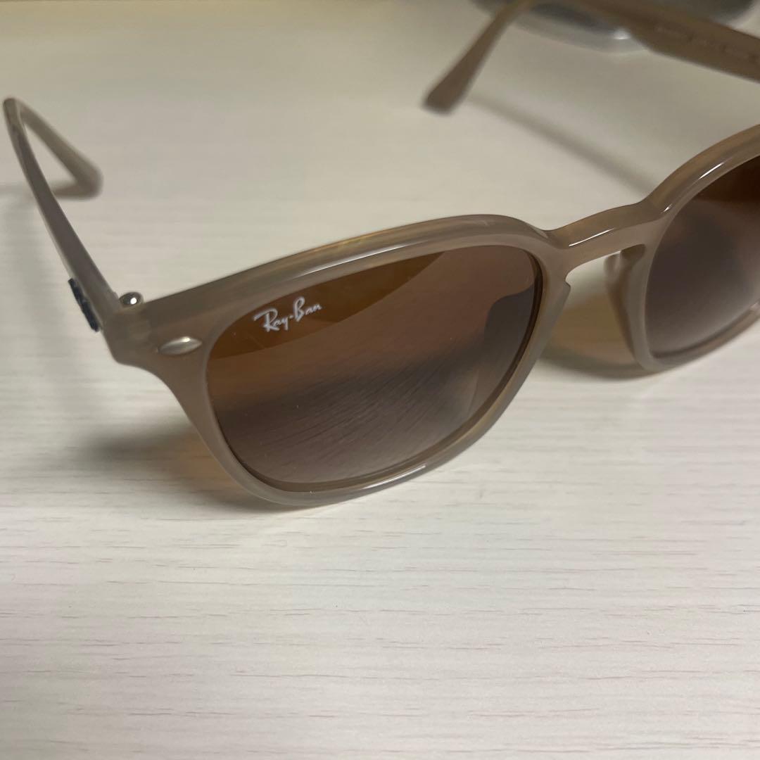 Ray-Ban ベージュ サングラス ケース付き
