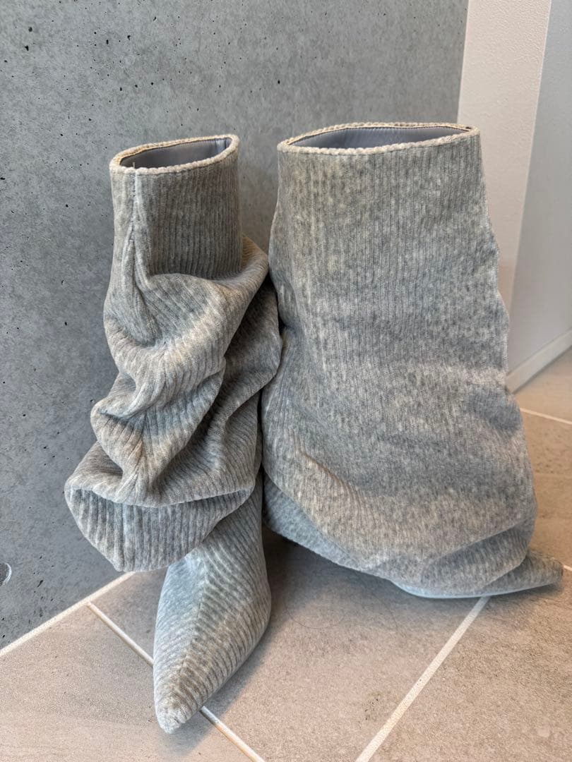 靴 YELLO LOOSE FIT SHORT BOOTS gray
